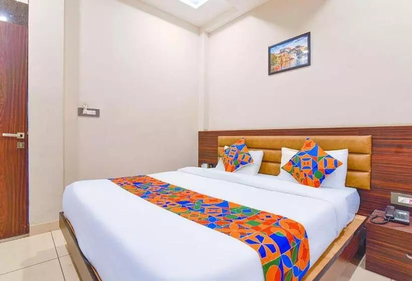 Maanvad Garh   V One Pride By Noww Hotels