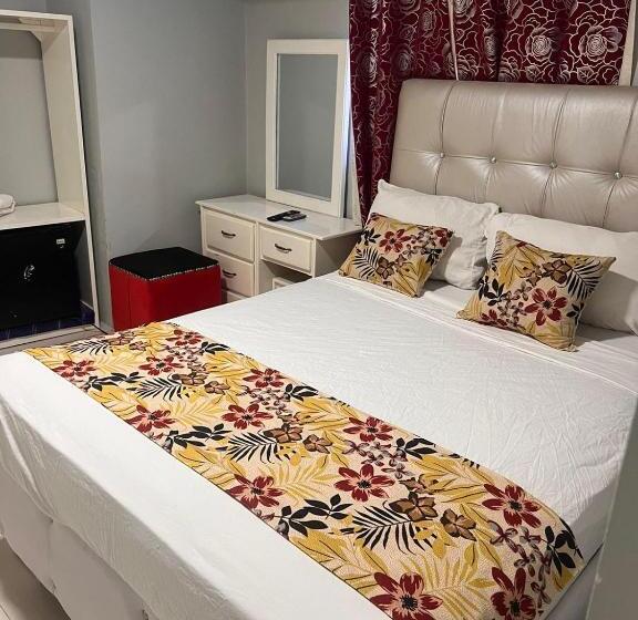 مُتل Las Mercedes