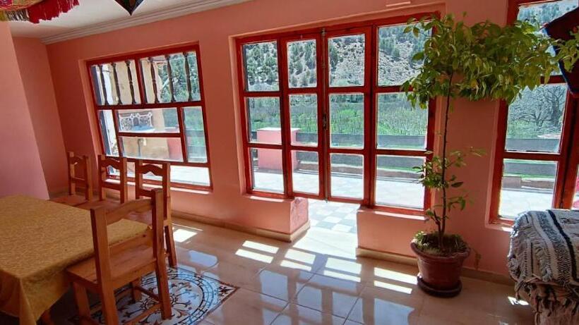 Pension (Hôtel basse catégorie) Gite Tamounte