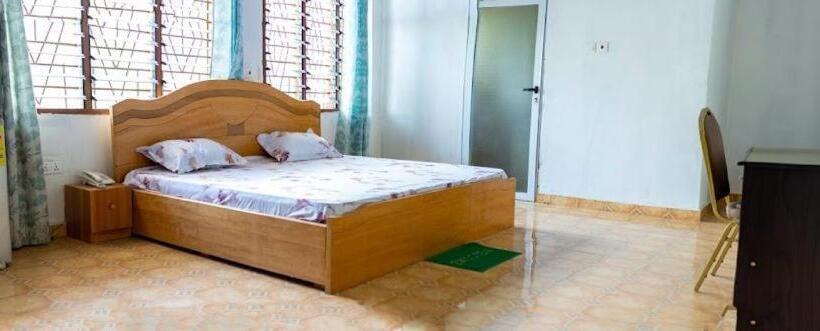 ペンション J In G Retreat Center