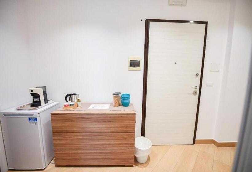 پانسیون Karol Bari Airport