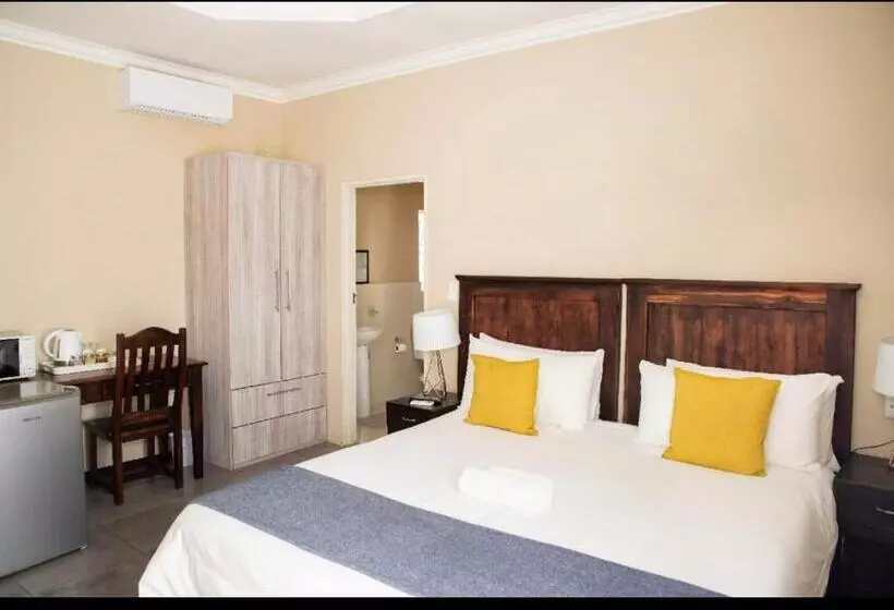 ペンション Mbt Guesthouses