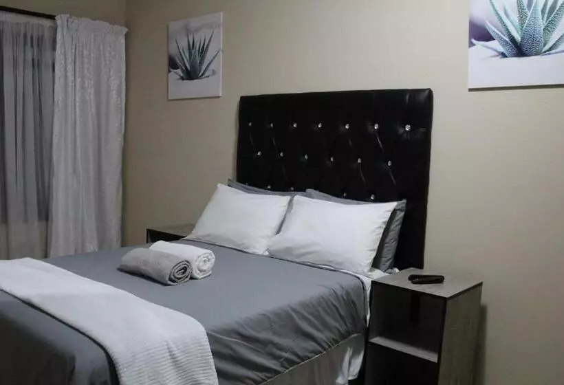 ペンション Mbt Guesthouses