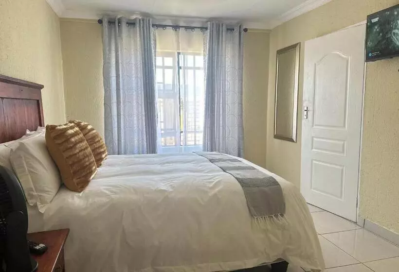 ペンション Mbt Guesthouses