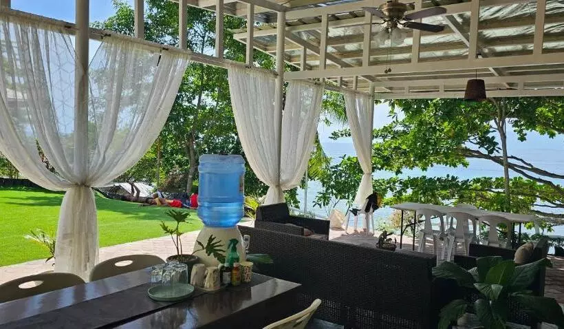 ペンション Mymi Beach House