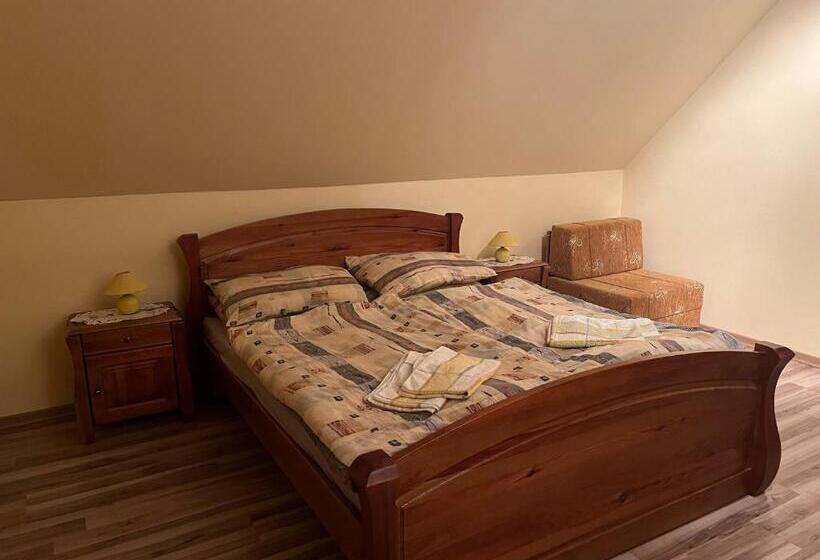 ペンション Penzión Serafín