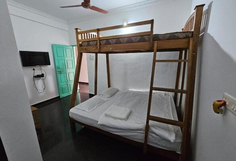 Rainbow Hostel & B&b