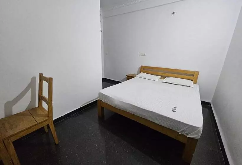 Rainbow Hostel & B&b
