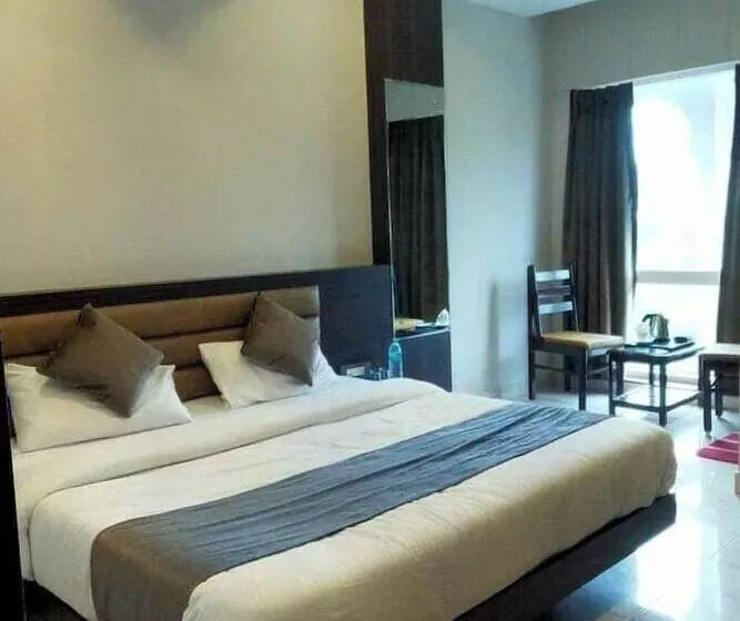 Maanvad Garh   V One Pride By Noww Hotels