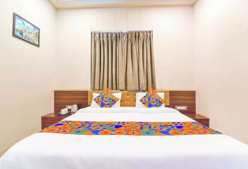 Maanvad Garh   V One Pride By Noww Hotels