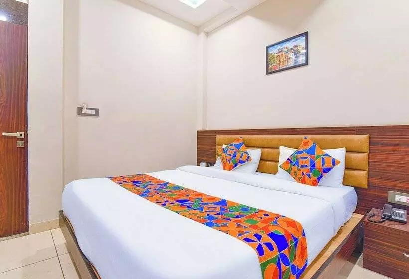 Maanvad Garh   V One Pride By Noww Hotels