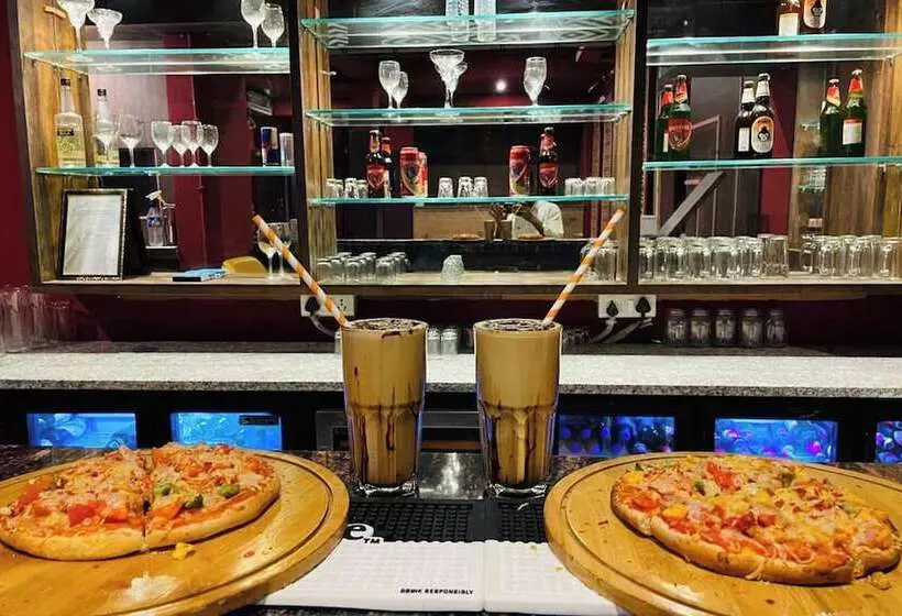Maanvad Garh   V One Pride By Noww Hotels