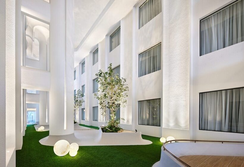 Vivere Hotel, Artotel Curated