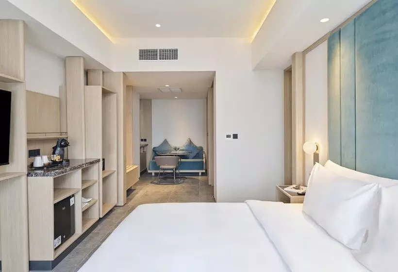 Vivere Hotel, Artotel Curated