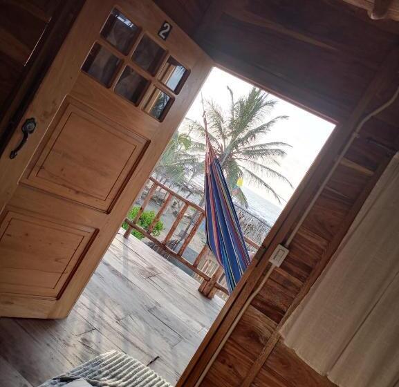 تختخواب و صبحانه Cabaña La Gozadera