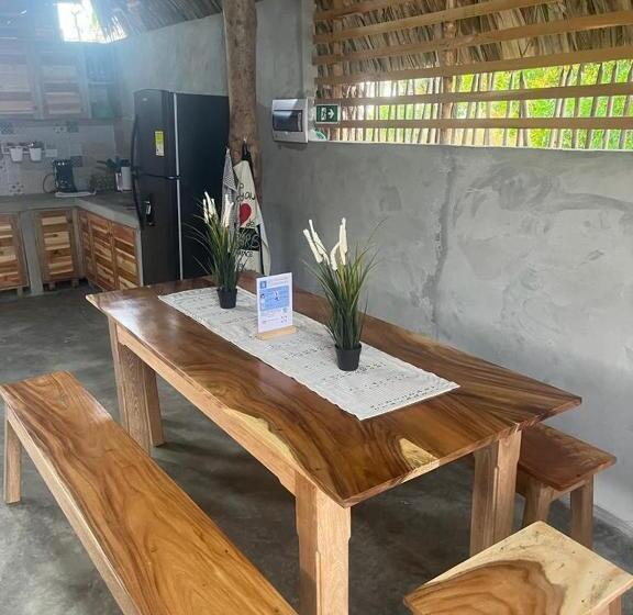 تختخواب و صبحانه Cabaña La Gozadera