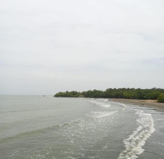 تختخواب و صبحانه Cabaña La Gozadera