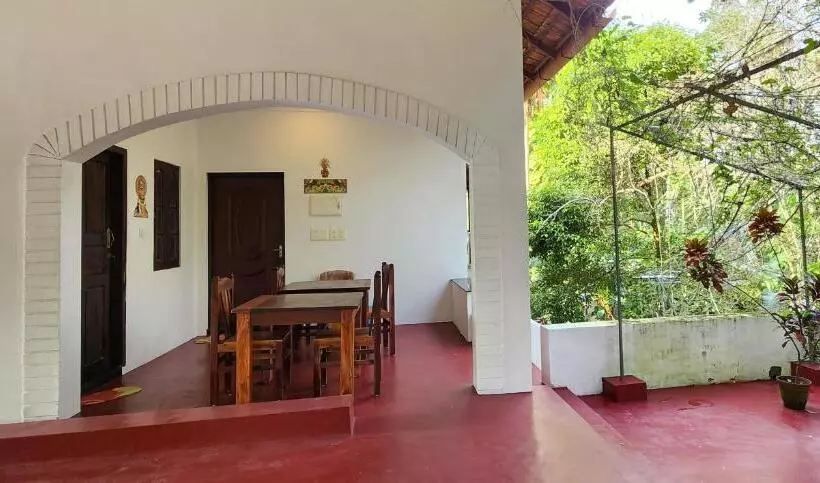 ベッドアンドブレックファースト Marari Johns Homestay  Mararikulam, Alappuzha