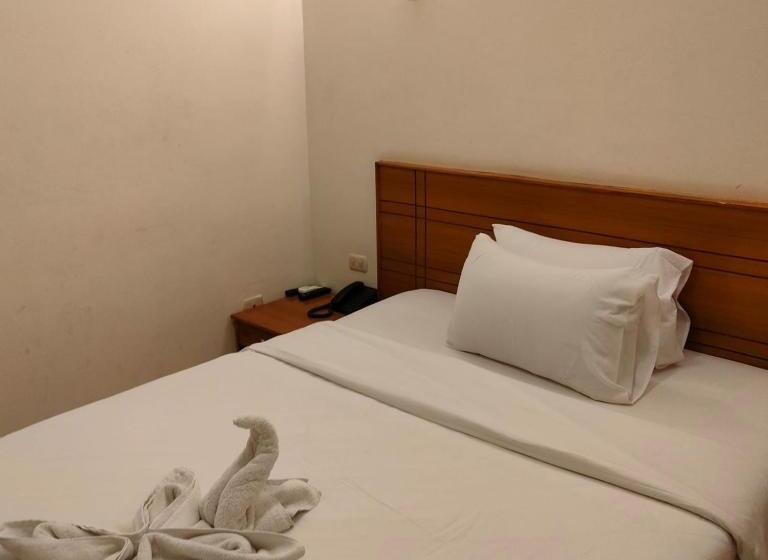 تختخواب و صبحانه Salvatore Rooms With Breakfast