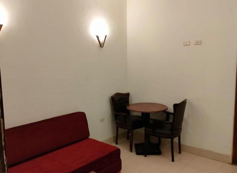 تختخواب و صبحانه Salvatore Rooms With Breakfast