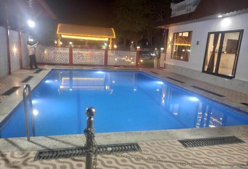 Hotel A To Z Farmhouse