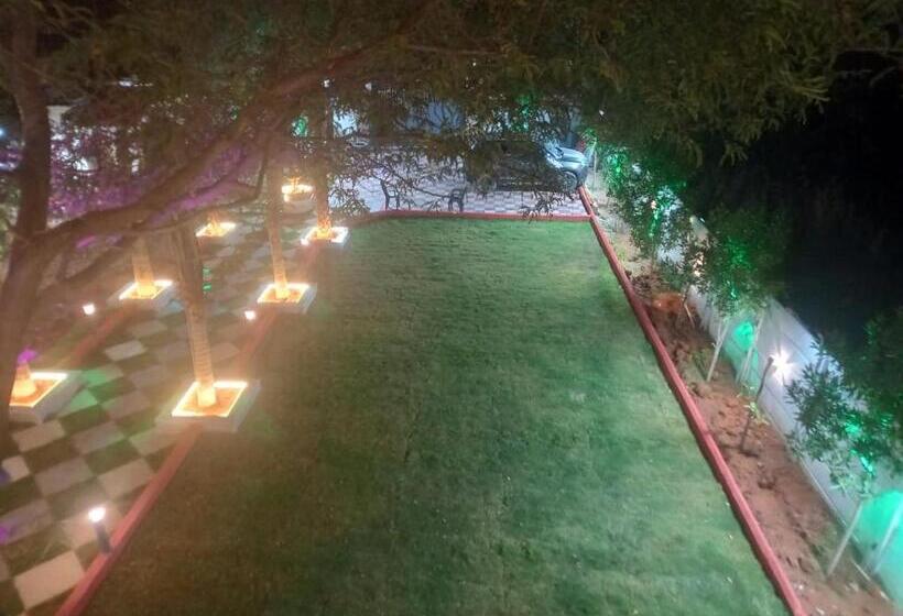 Hotel A To Z Farmhouse