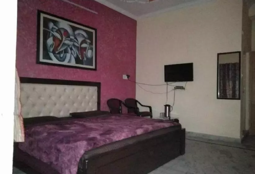ホテル Alaknanda Inn,srinagar