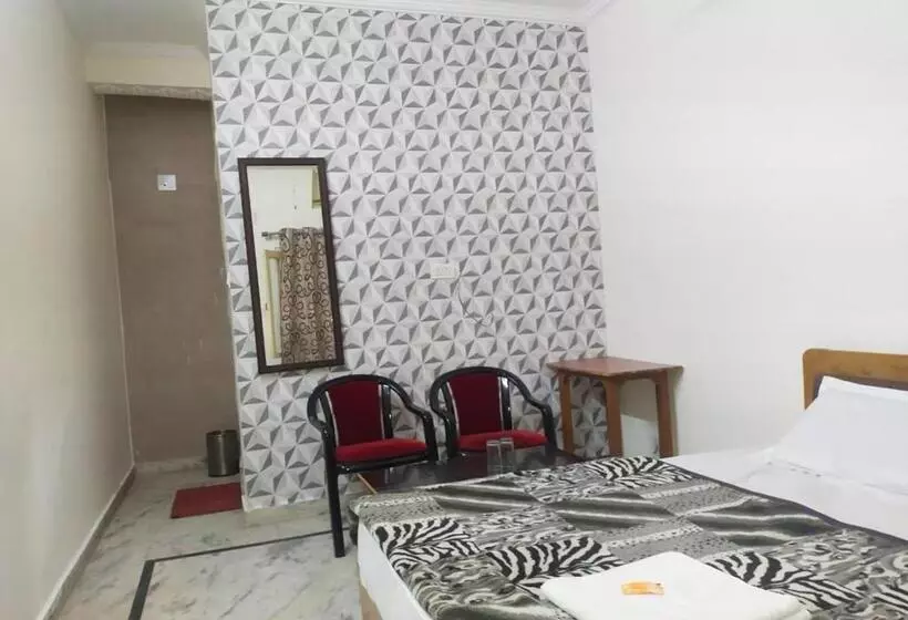 ホテル Alaknanda Inn,srinagar