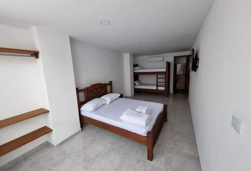 Hotelli Antonella Plaza