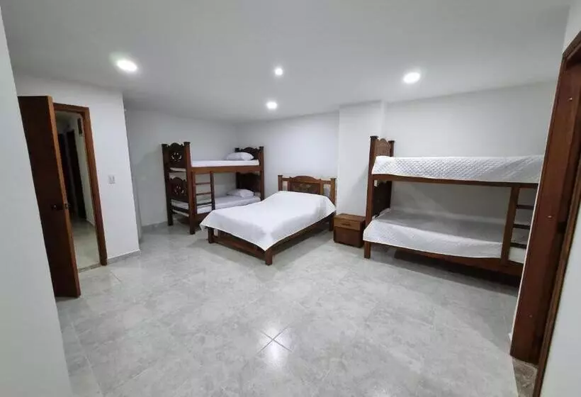 Hotelli Antonella Plaza