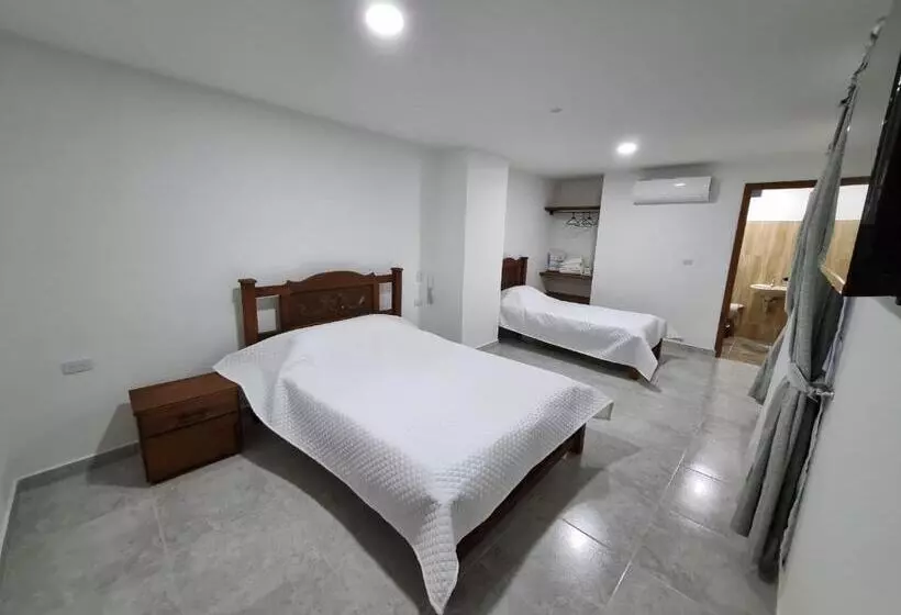 Hotelli Antonella Plaza