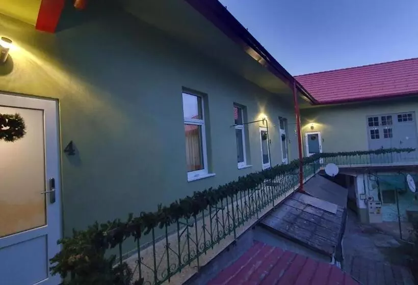 ホテル Casa Basarab Brasov