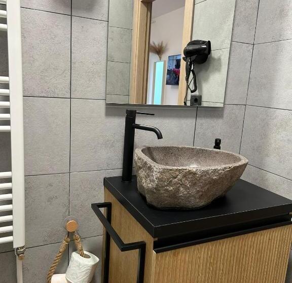 هتل Casa Basarab Brasov