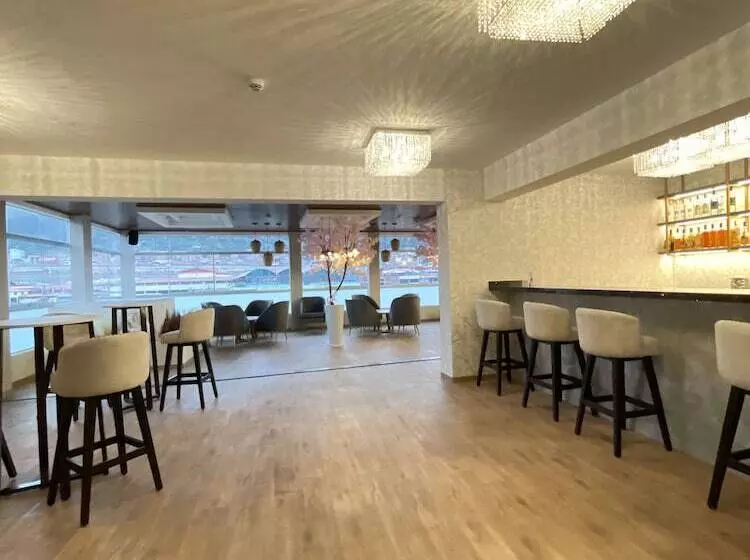 Hotelli El Alamo, Ejecutivo Y Spa