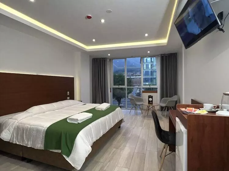 Hotelli El Alamo, Ejecutivo Y Spa