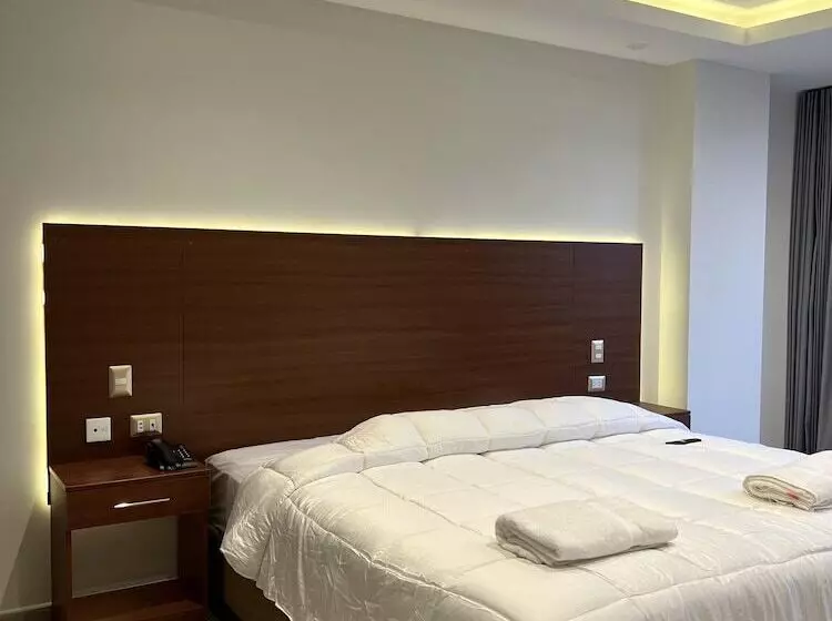 Hotelli El Alamo, Ejecutivo Y Spa