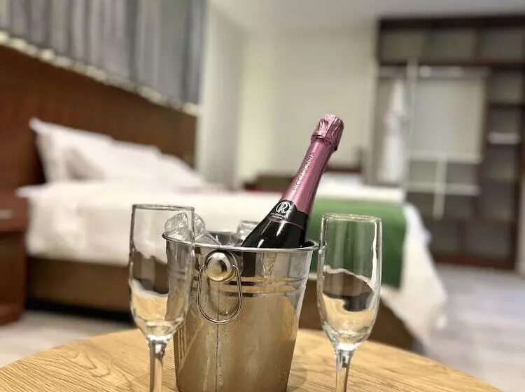 Hotelli El Alamo, Ejecutivo Y Spa