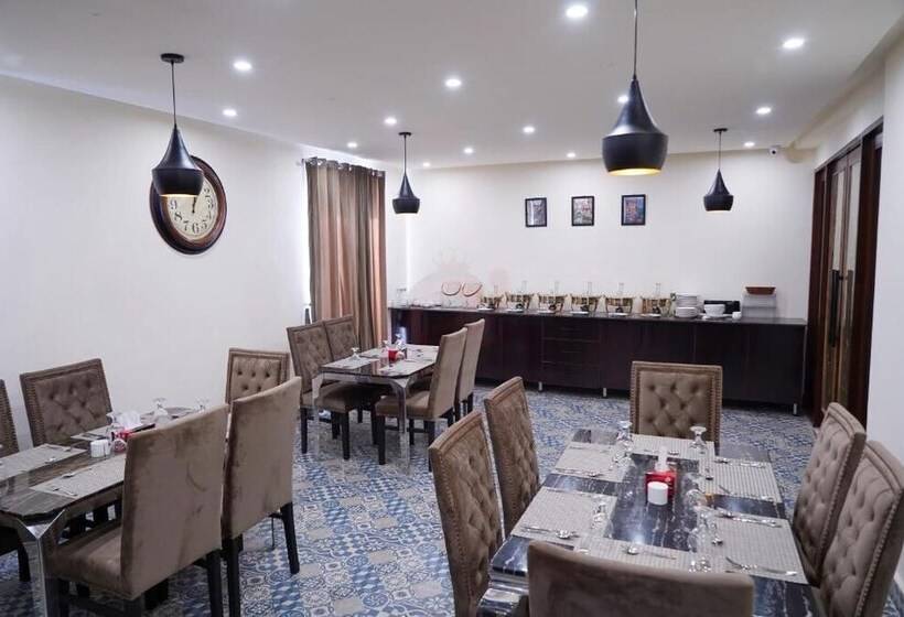 هتل Elegant Executive Suite