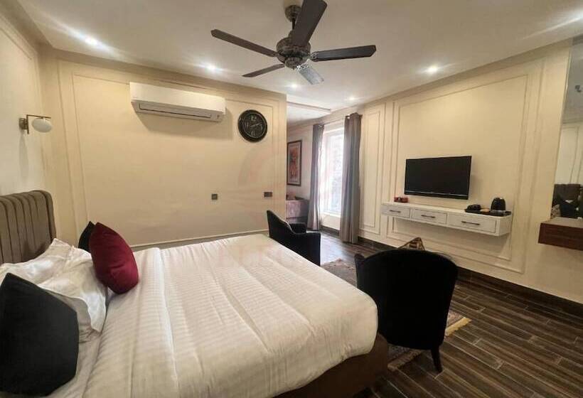 هتل Elegant Executive Suite