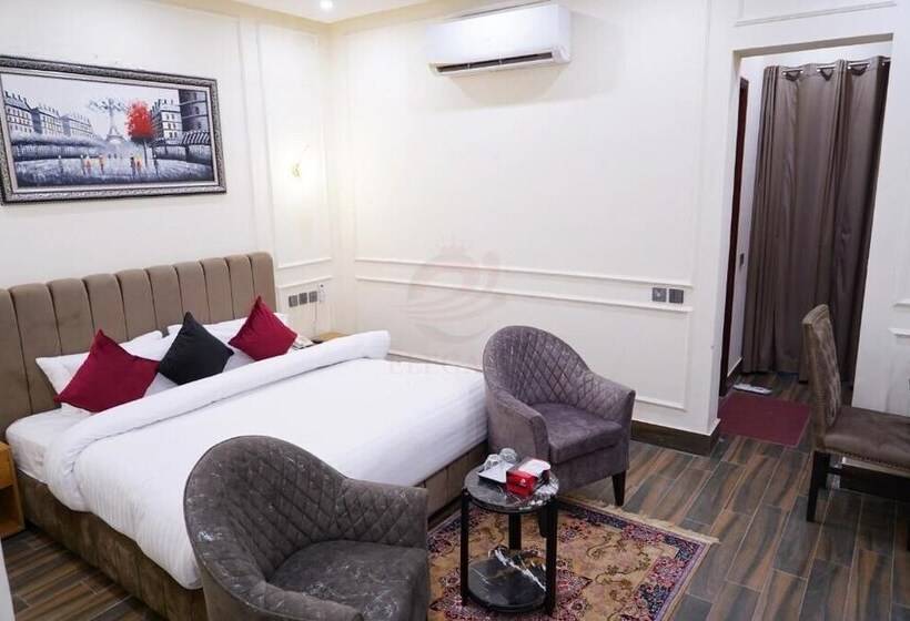 هتل Elegant Executive Suite