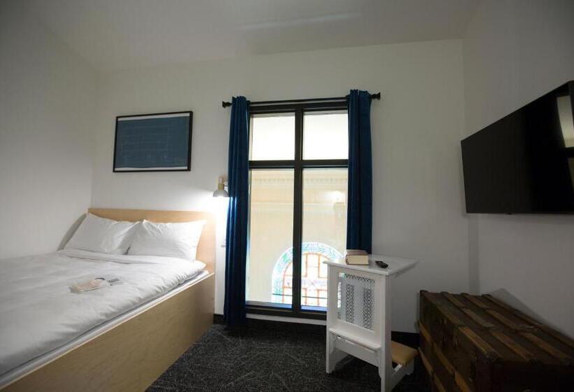 هتل Le Saint Crème