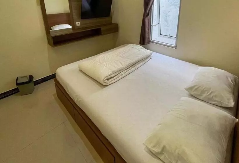 Hotelli Senja Dieng Homestay Syariah Redpartner