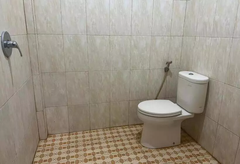 Hotelli Oyo 93388 Enjoy Homestay & Cafe