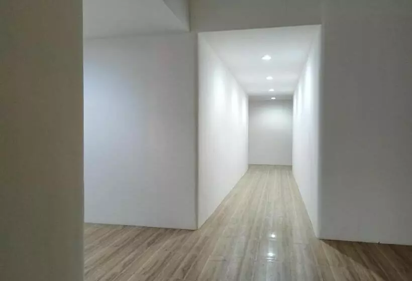 Hotelli Oyo 93388 Enjoy Homestay & Cafe