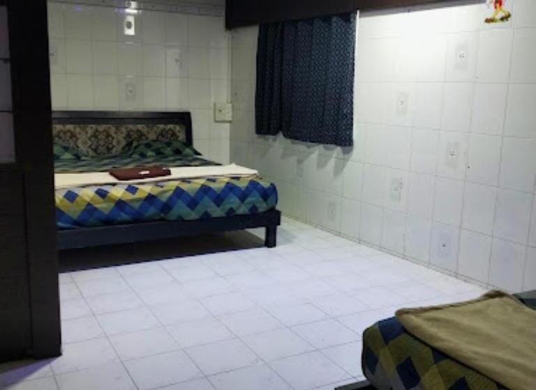 Hotell Shyamal Rajkot