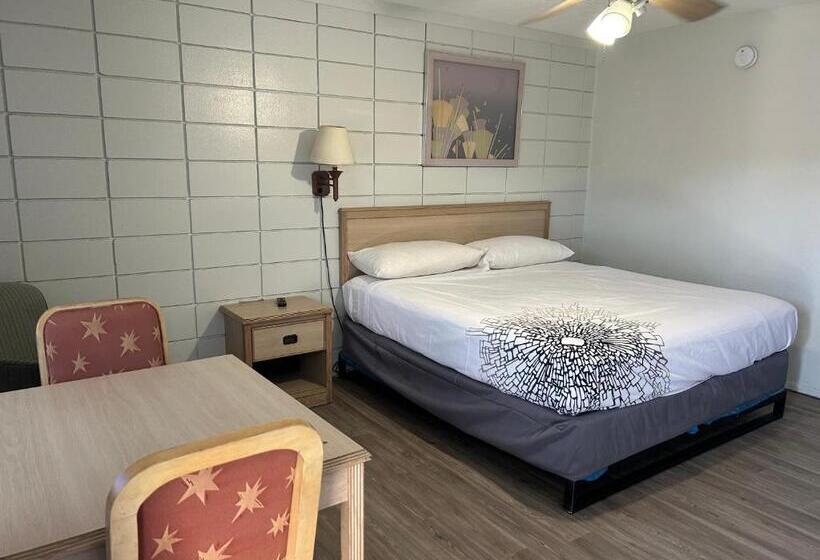 汽车旅馆  Candlelight Inn