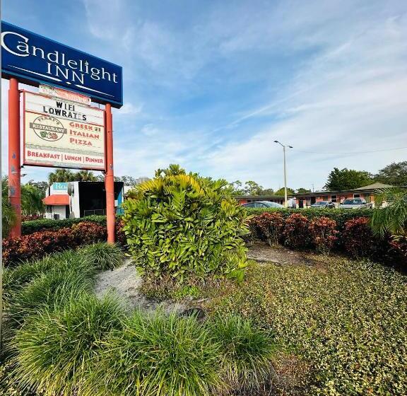 汽车旅馆  Candlelight Inn