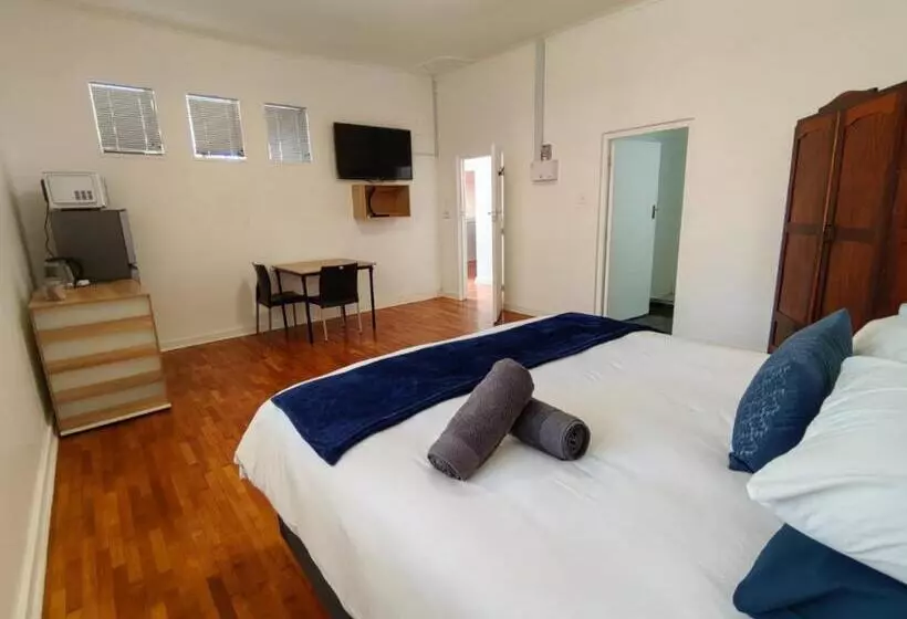 Majatalo Carrington Guesthouse