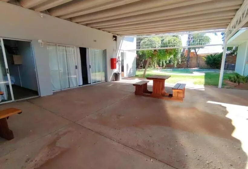 Majatalo Carrington Guesthouse