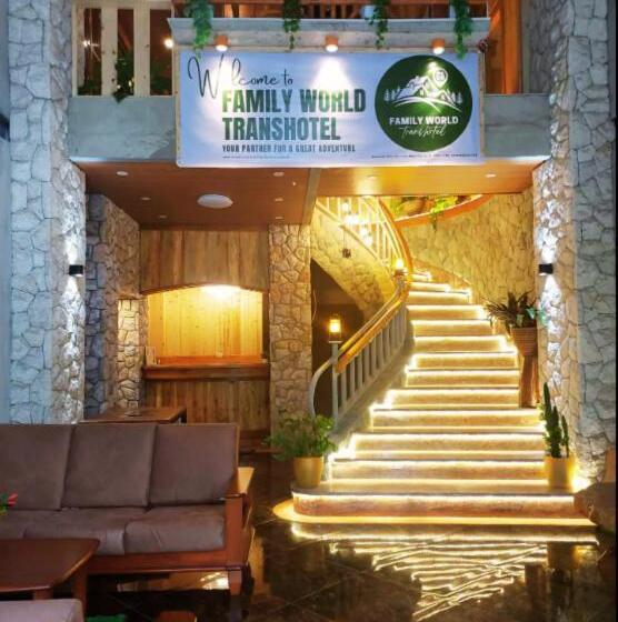 Pensjonat Family World Transhotel: Jemimah & Abraham